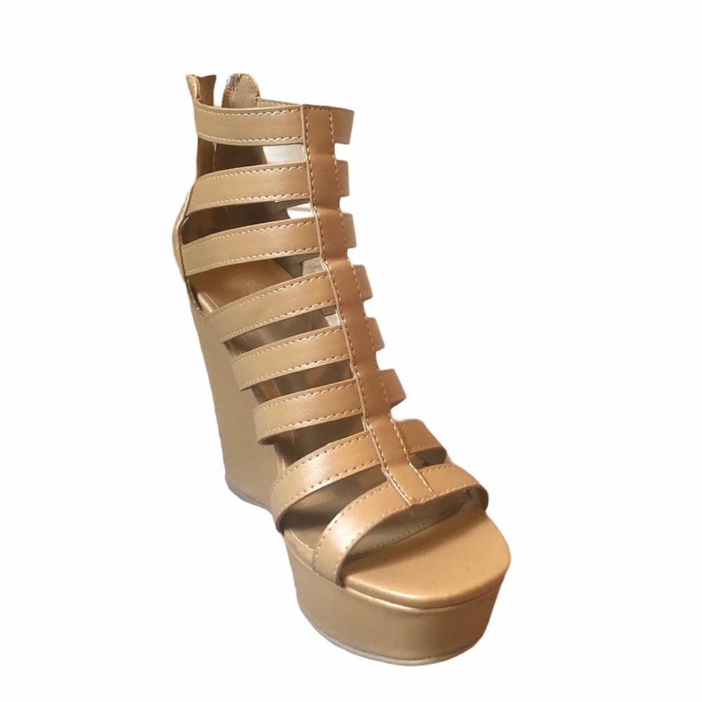 Charlotte Russe Open Toe Tan Wedges Size 6